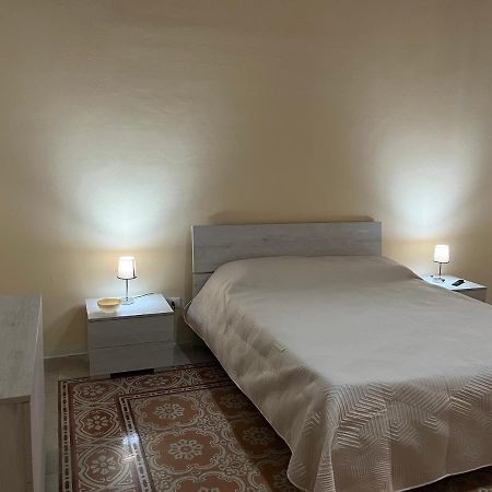 Spyda Apartment Palermo Bagian luar foto