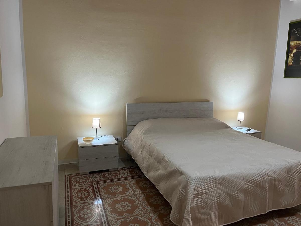 Spyda Apartment Palermo Bagian luar foto