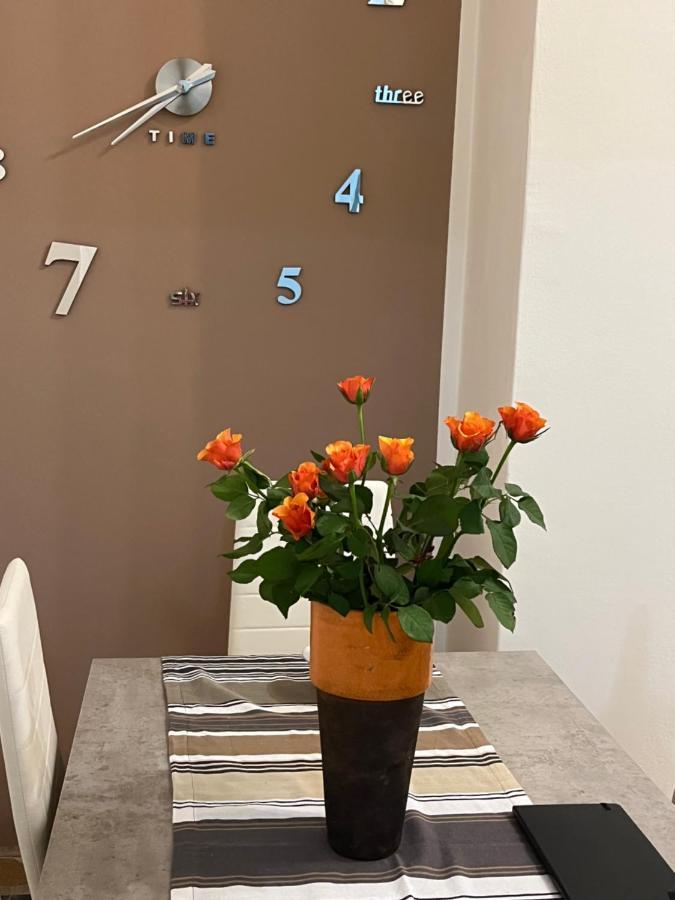 Spyda Apartment Palermo Bagian luar foto
