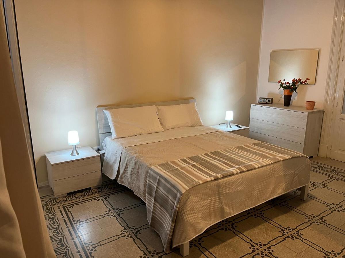 Spyda Apartment Palermo Bagian luar foto