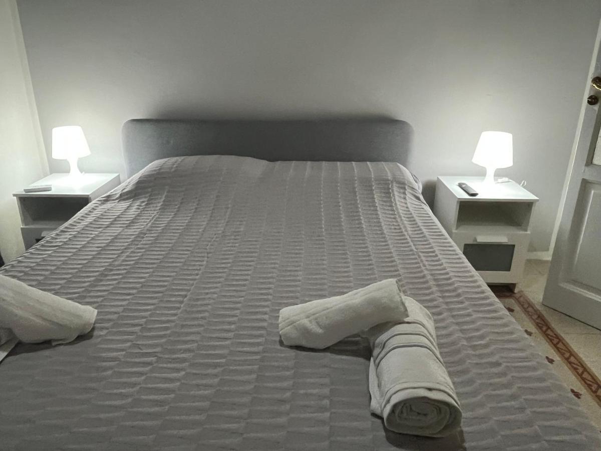 Spyda Apartment Palermo Bagian luar foto