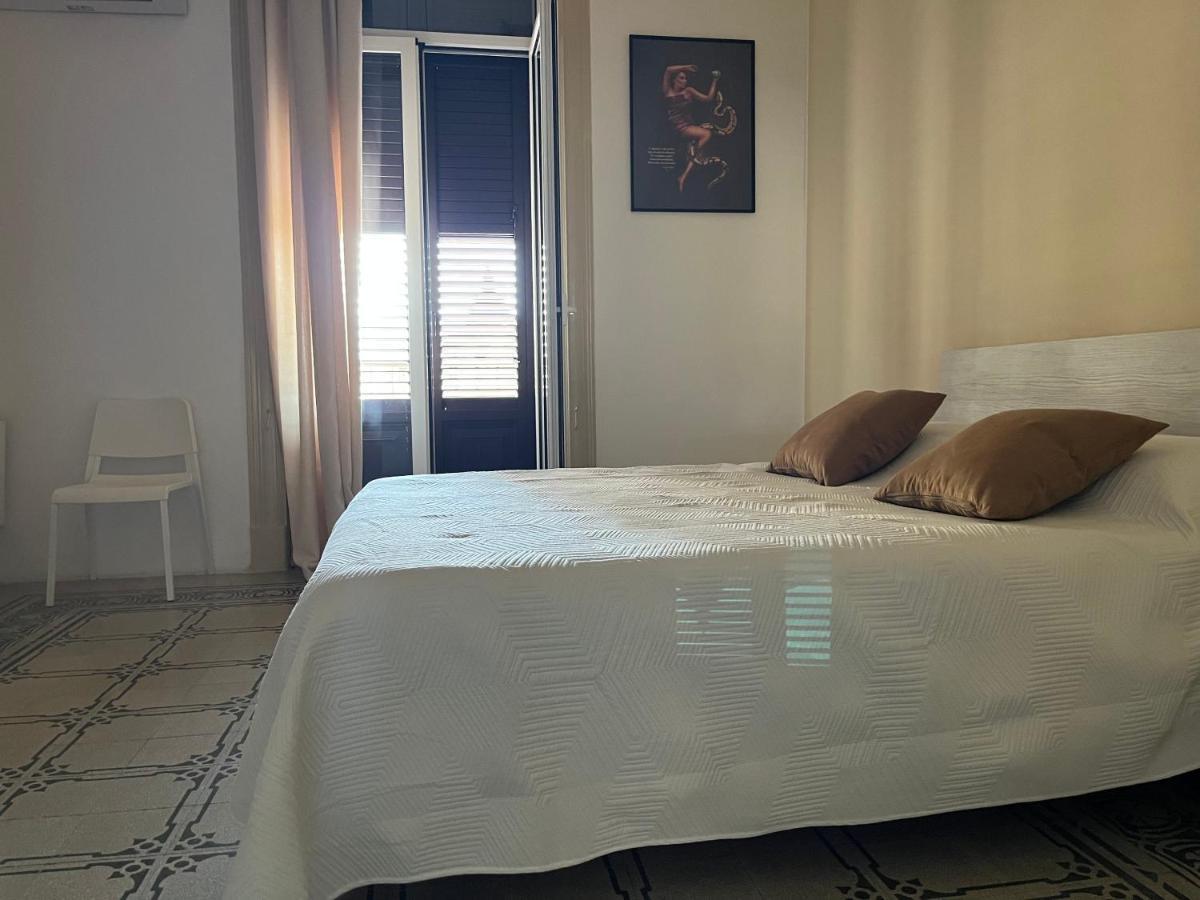 Spyda Apartment Palermo Bagian luar foto